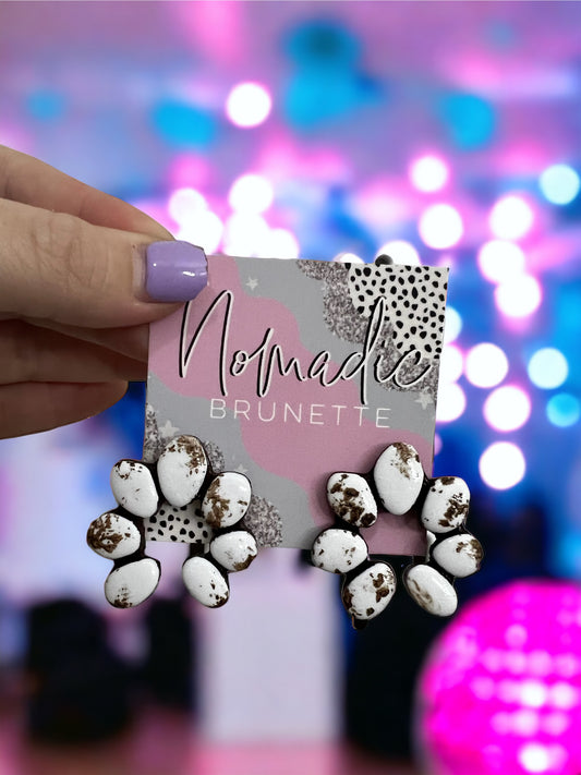 TORRINGTON EARRINGS - WHITE STONE